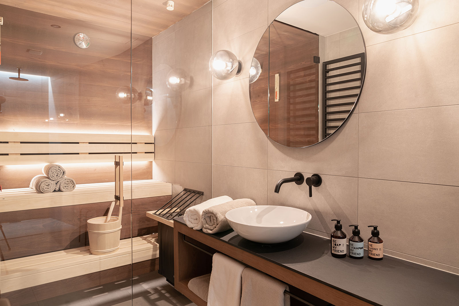 Badezimmer mit privater Sauna Badezimmer mit privater Sauna