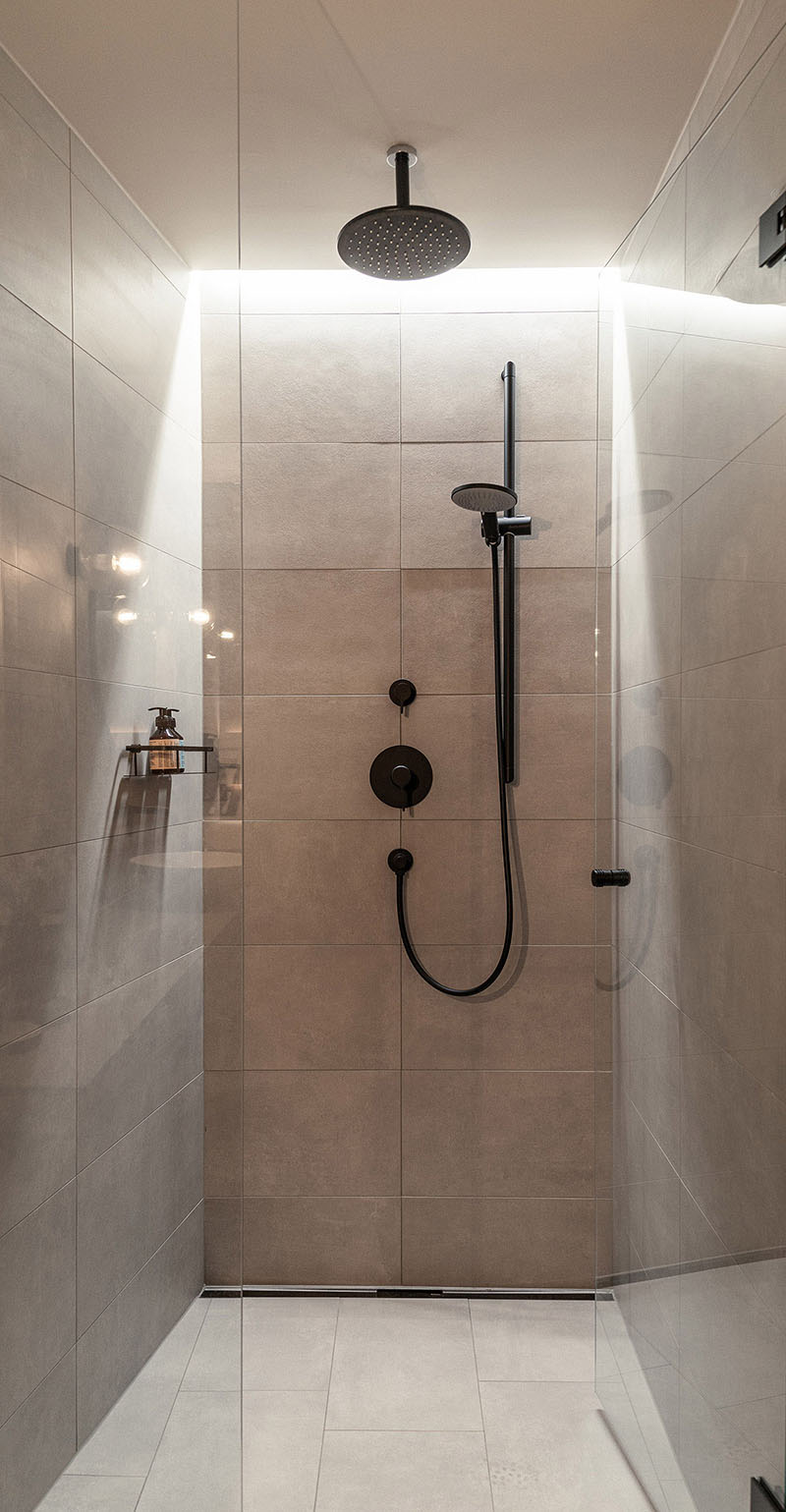 große Duschen in unseren Apartments St. Anton