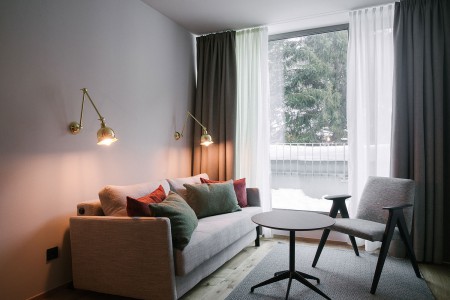 Bild: Wohnbereich im Appartement #2 in unseren Omaela Apartments