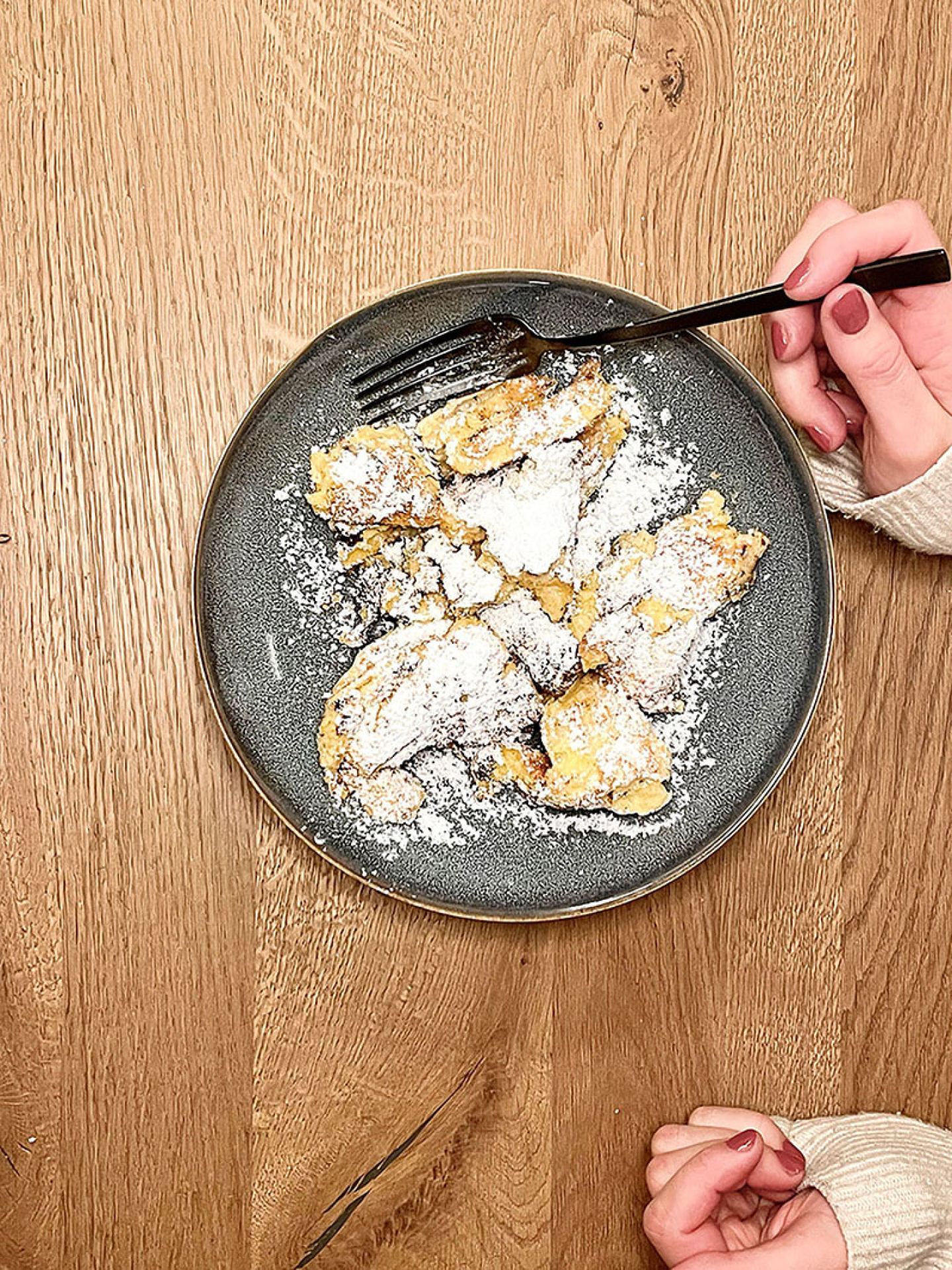 Cooking Kaiserschmarren easily in the apartment