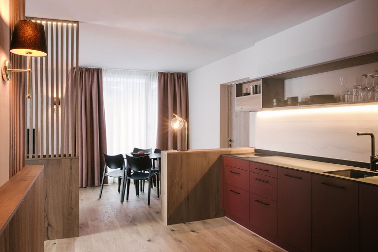 Living and dining area in Omaela Apartment #4, St. Anton am Arlberg